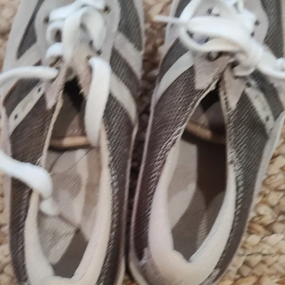 Keds Tan and Cream Casual Sneakers - Picture 7 of 8